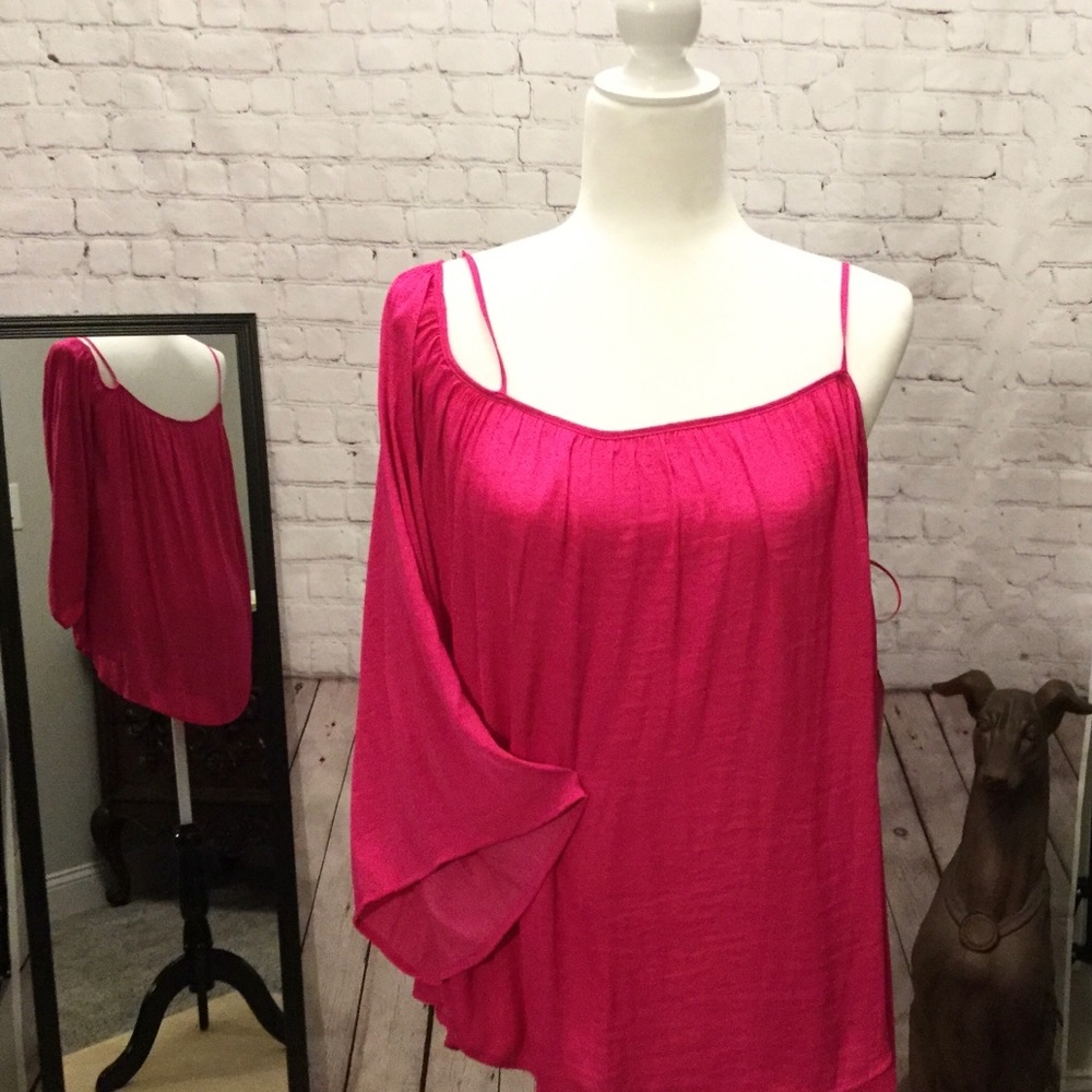 Vince Camuto cold shoulder blouse